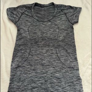 LULULEMON SWIFTLY!!